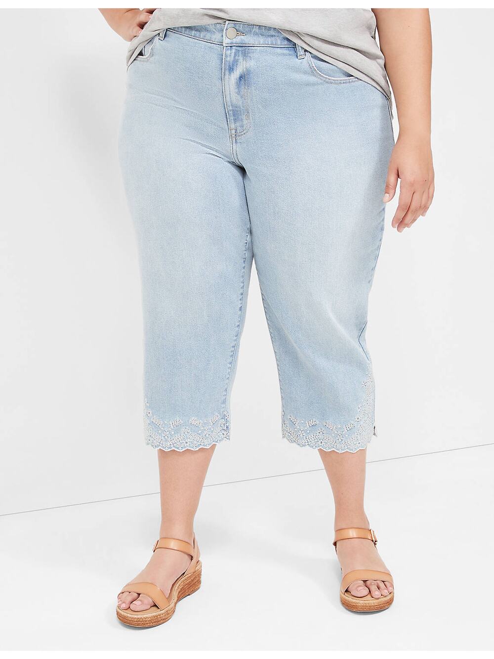 Lane Bryant NWT Coquette Embroidered Boyfriend Capri Jeans - 26 - Women's Plus